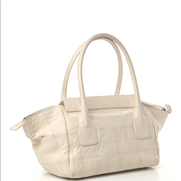 Pre loved Authentic Chanel tote - Picture 3 of 16